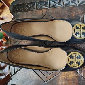 Tory Burch Black and Gold Women's Heels